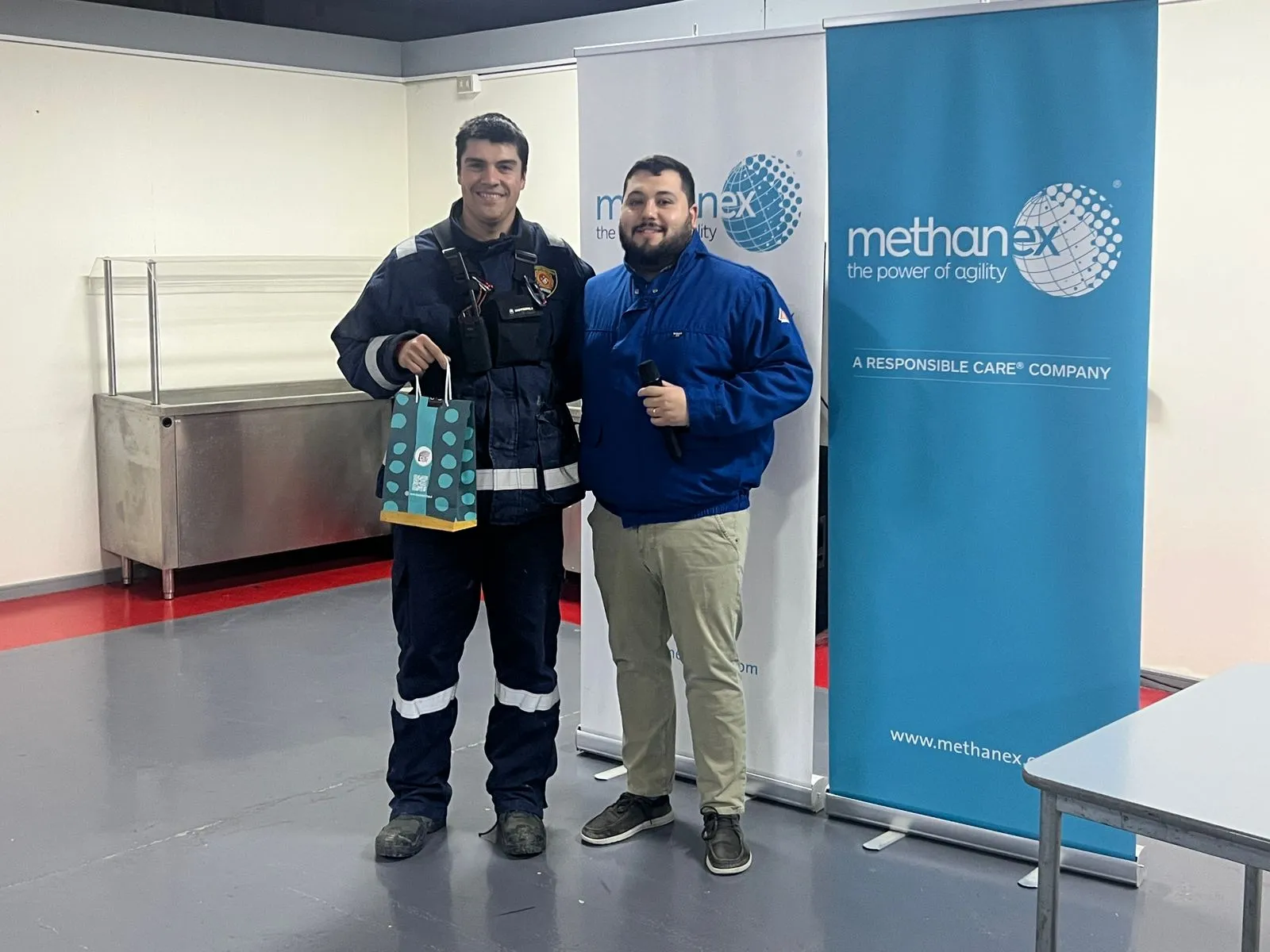 Imagen de Funcionario de Brigada APROCIN es premiado por METHANEX